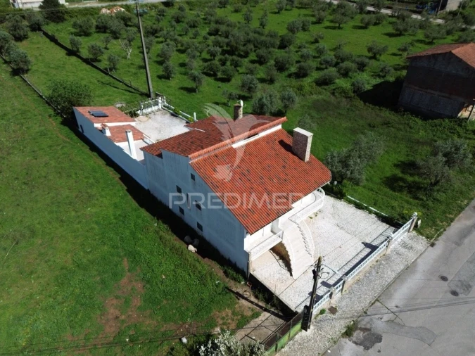 Moradia T4 para Venda em Minde Foto 7