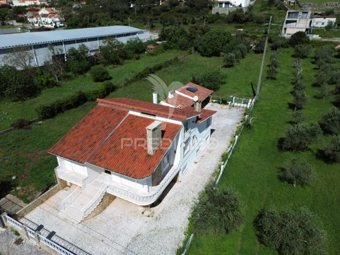 Moradia T4 para Venda em Minde Foto 6