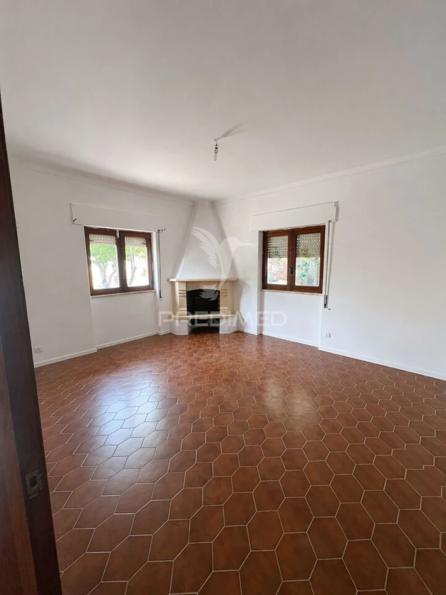 Moradia T5 para Venda em Quinta do Conde Foto 11