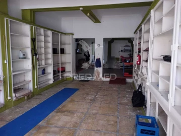 Prédio para Venda em Cartaxo e Vale da Pinta