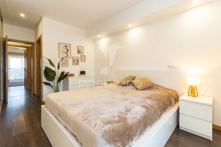 Apartamento T3 para Venda em Seixal, Arrentela e Aldeia de Paio Pires Foto 25