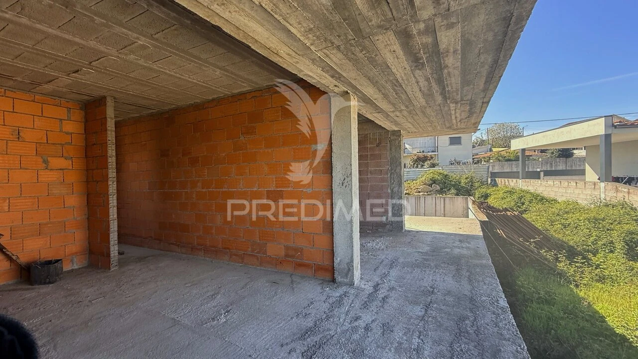 Moradia T3 para Venda em Silvares Foto 13