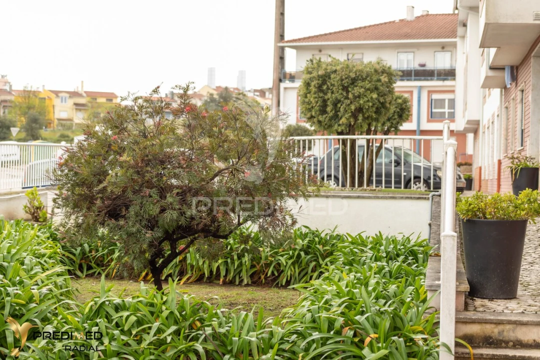 Apartamento T2 para Venda em Algueirão-Mem Martins Foto 23