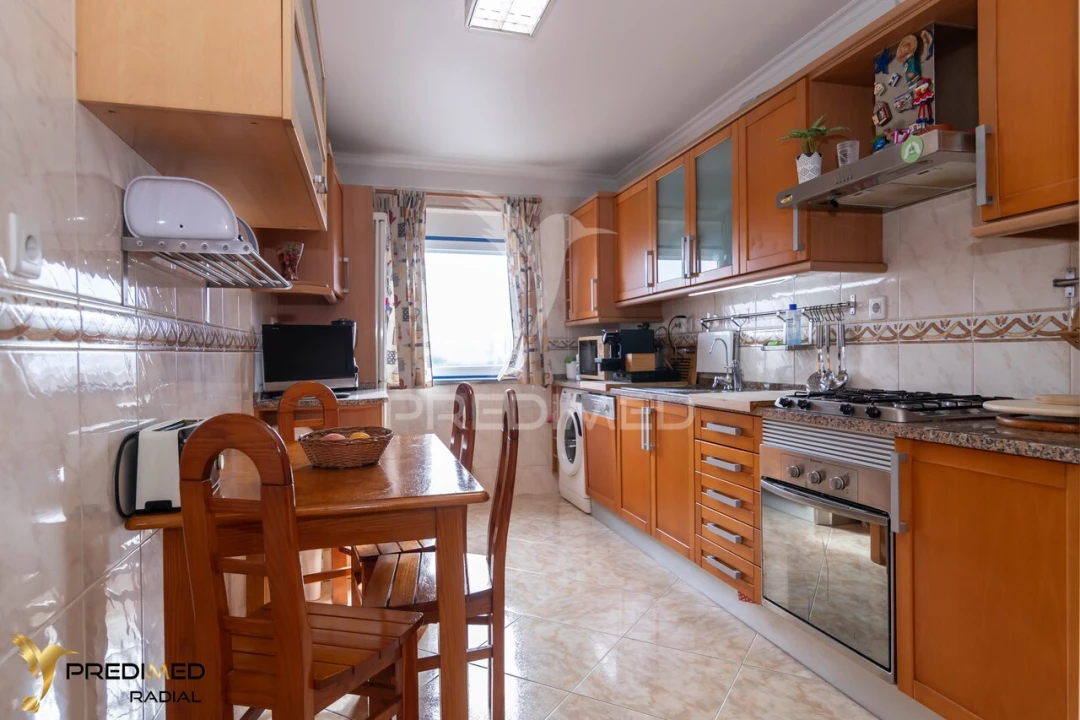 Apartamento T2 para Venda em Algueirão-Mem Martins Foto 3