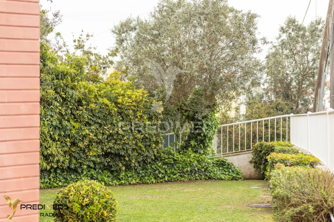 Apartamento T2 para Venda em Algueirão-Mem Martins Foto 21