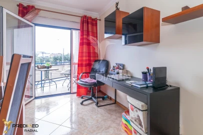 Apartamento T2 para Venda em Algueirão-Mem Martins