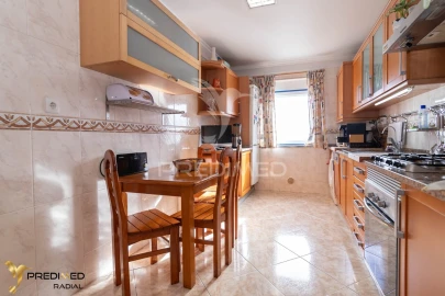 Apartamento T2 para Venda em Algueirão-Mem Martins