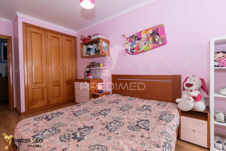 Apartamento T2 para Venda em Algueirão-Mem Martins Foto 16