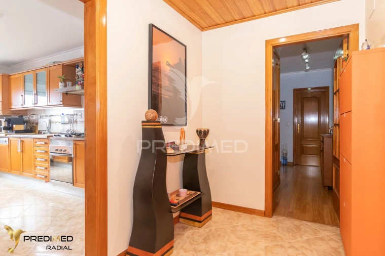 Apartamento T2 para Venda em Algueirão-Mem Martins Foto 9