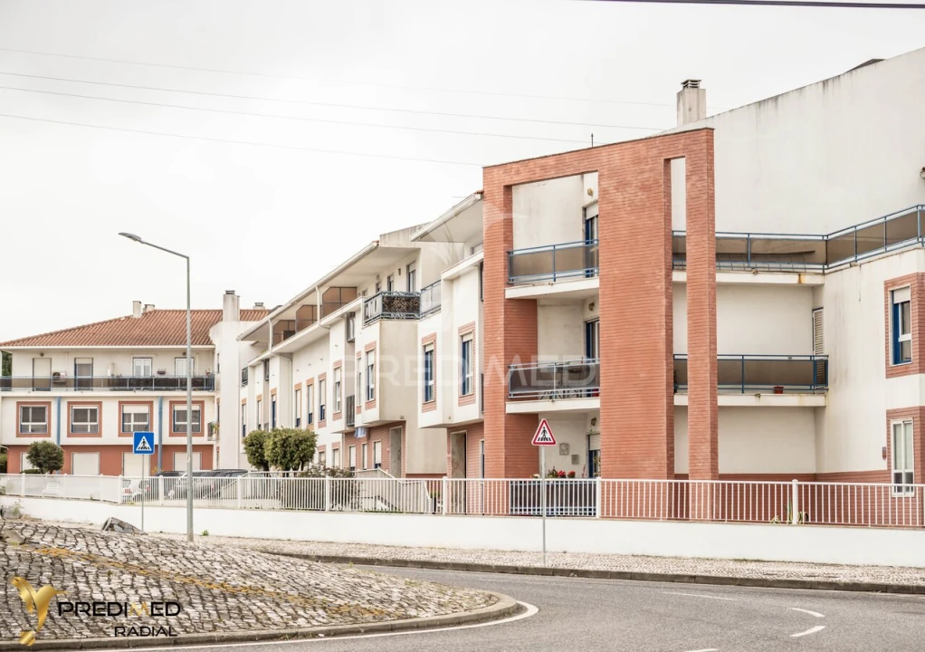 Apartamento T2 para Venda em Algueirão-Mem Martins Foto 26