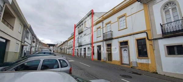 Moradia T9 para Venda em Sé e São Lourenço