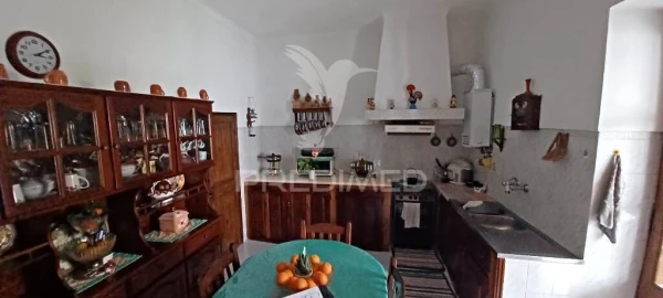 Moradia T9 para Venda em Sé e São Lourenço