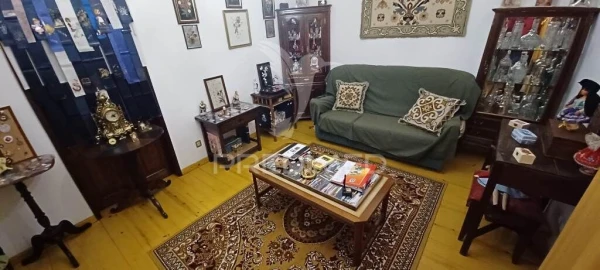 Moradia T9 para Venda em Sé e São Lourenço