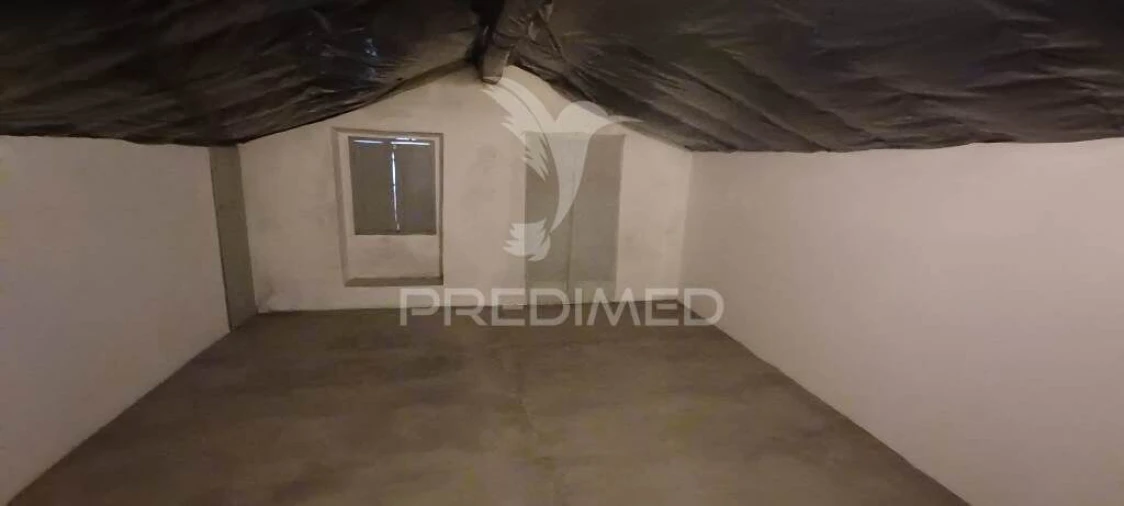 Moradia T9 para Venda em Sé e São Lourenço Foto 19