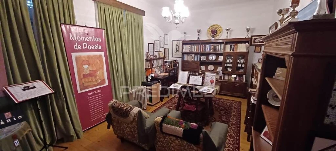 Moradia T9 para Venda em Sé e São Lourenço Foto 12