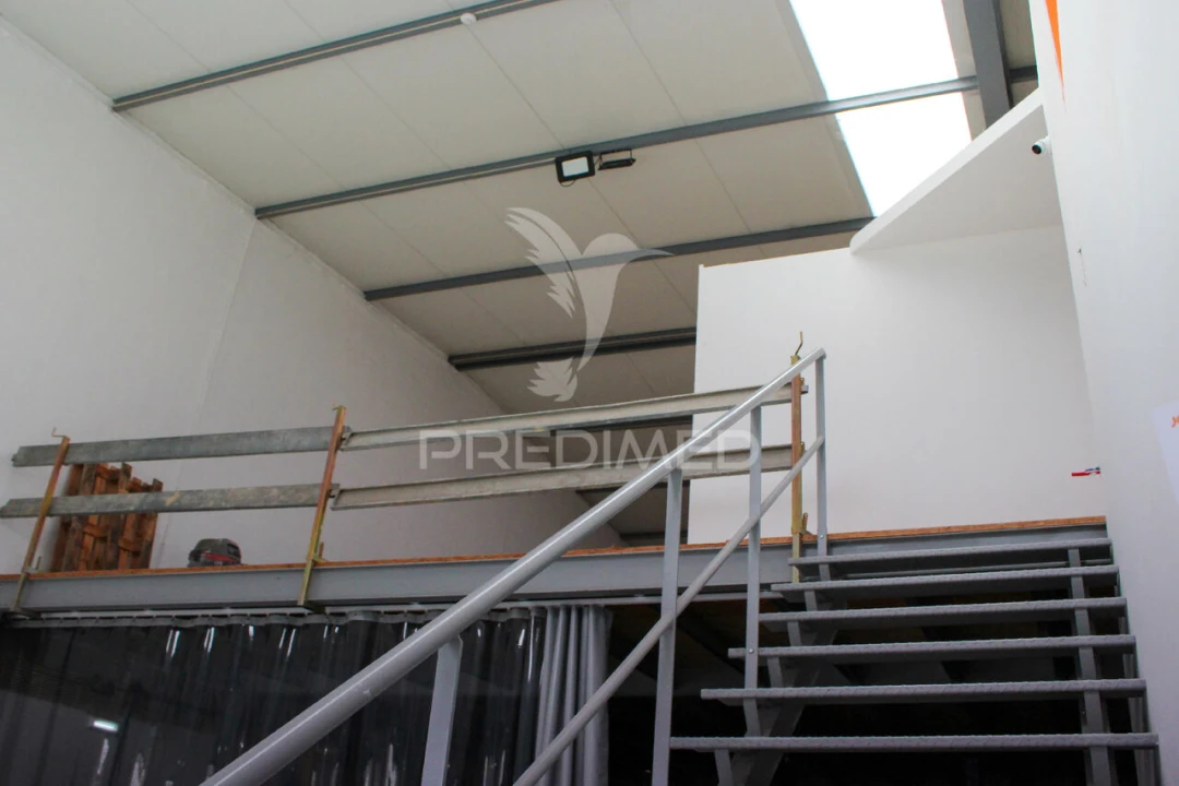 Armazém para Venda em Fonte Boa e Rio Tinto Foto 8