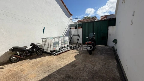 Moradia T2 para Venda em União das Freguesias de Setúbal