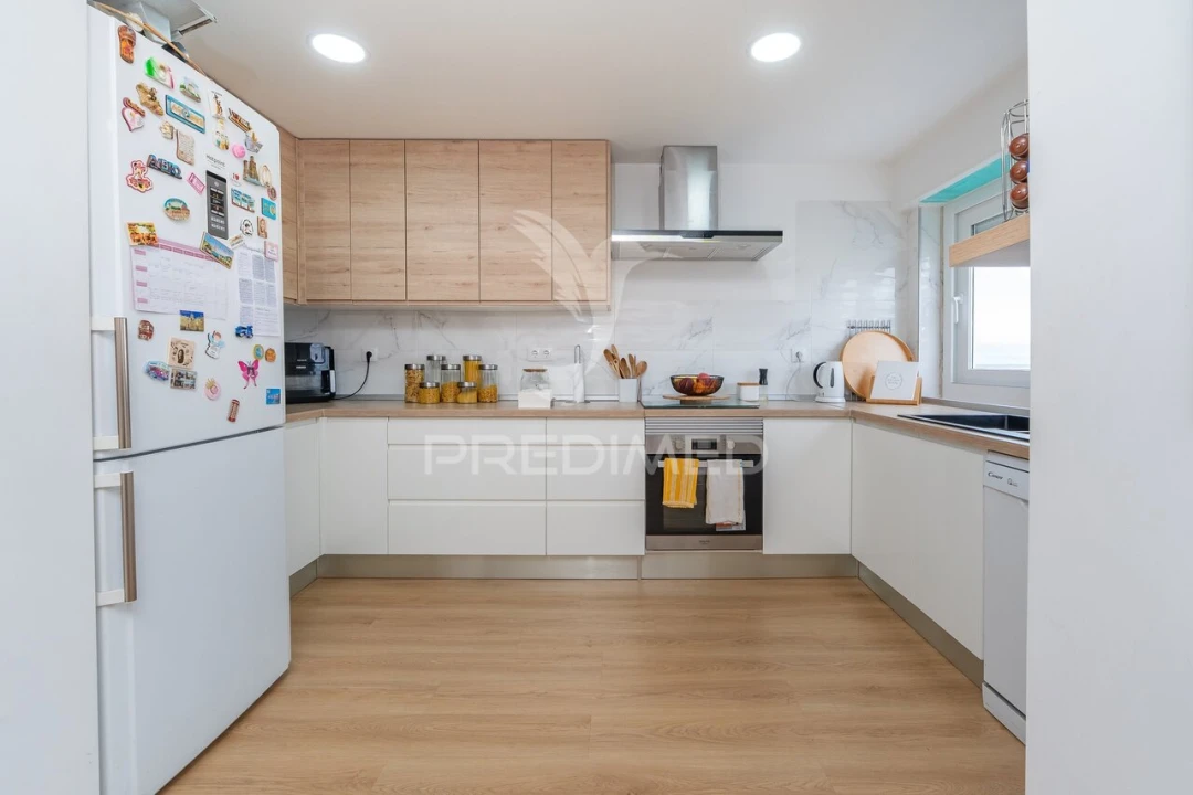 Apartamento T3 para Venda em Póvoa de Santa Iria e Forte da Casa Foto 21