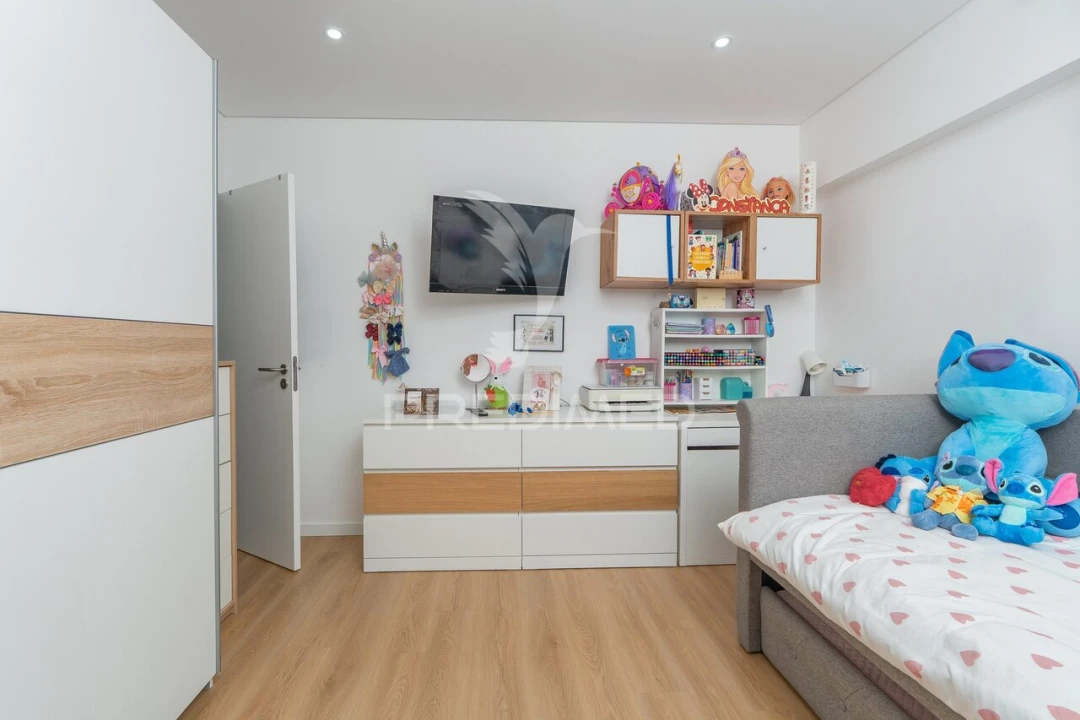 Apartamento T3 para Venda em Póvoa de Santa Iria e Forte da Casa Foto 20