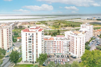 Apartamento T3 para Venda em Póvoa de Santa Iria e Forte da Casa