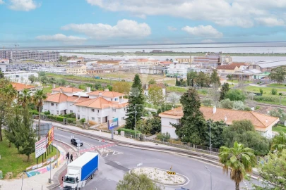 Apartamento T3 para Venda em Póvoa de Santa Iria e Forte da Casa