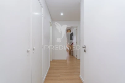 Apartamento T3 para Venda em Póvoa de Santa Iria e Forte da Casa