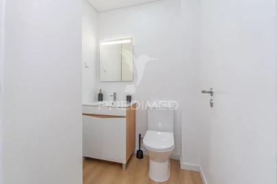 Apartamento T3 para Venda em Póvoa de Santa Iria e Forte da Casa