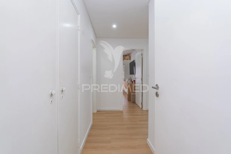 Apartamento T3 para Venda em Póvoa de Santa Iria e Forte da Casa Foto 24