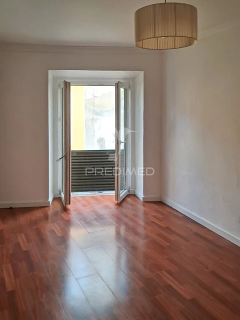 Apartamento T2 para Venda em Seixal, Arrentela e Aldeia de Paio Pires