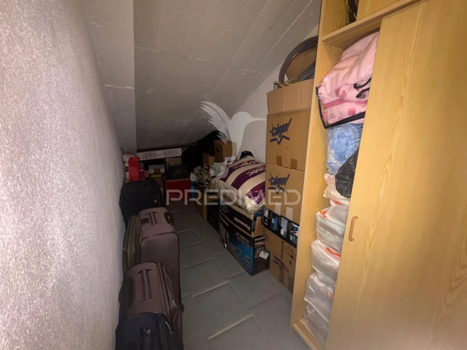 Apartamento T2 para Venda em Barcarena Foto 31