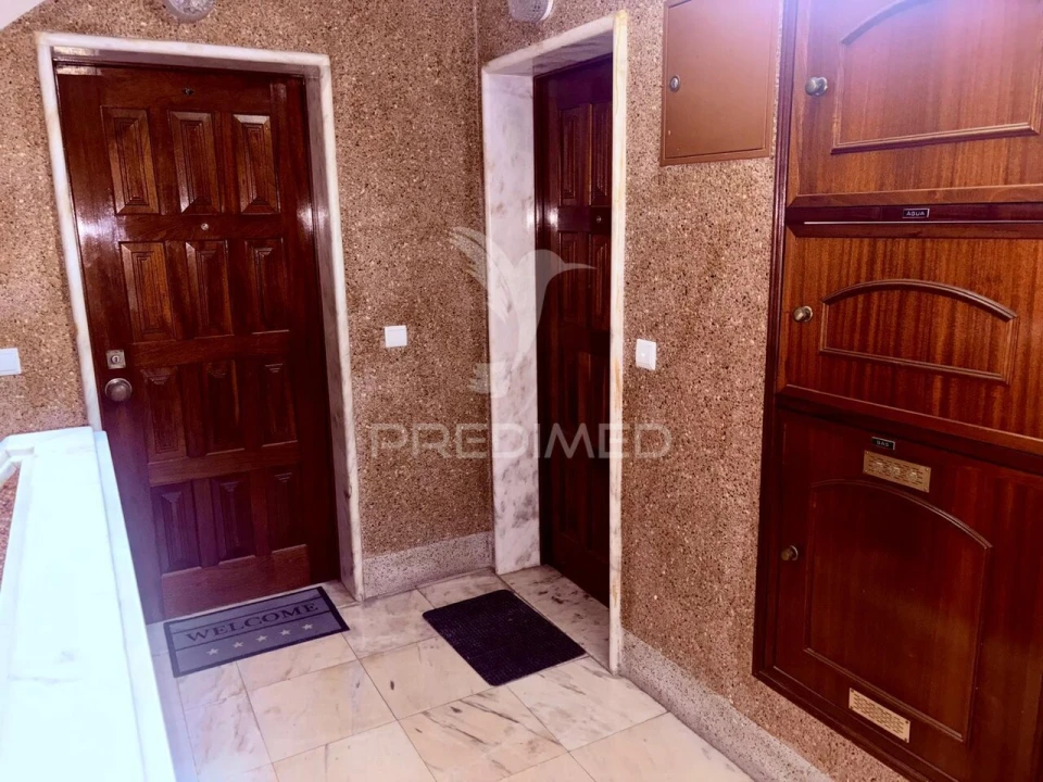 Apartamento T2 para Venda em Barcarena Foto 32