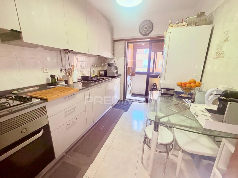 Apartamento T2 para Venda em Barcarena Foto 14