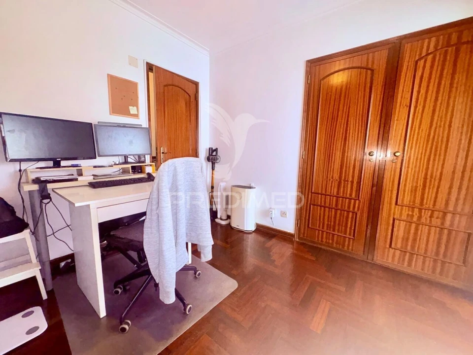 Apartamento T2 para Venda em Barcarena Foto 25