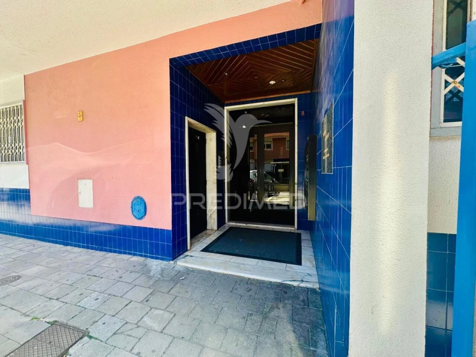 Apartamento T2 para Venda em Barcarena Foto 35