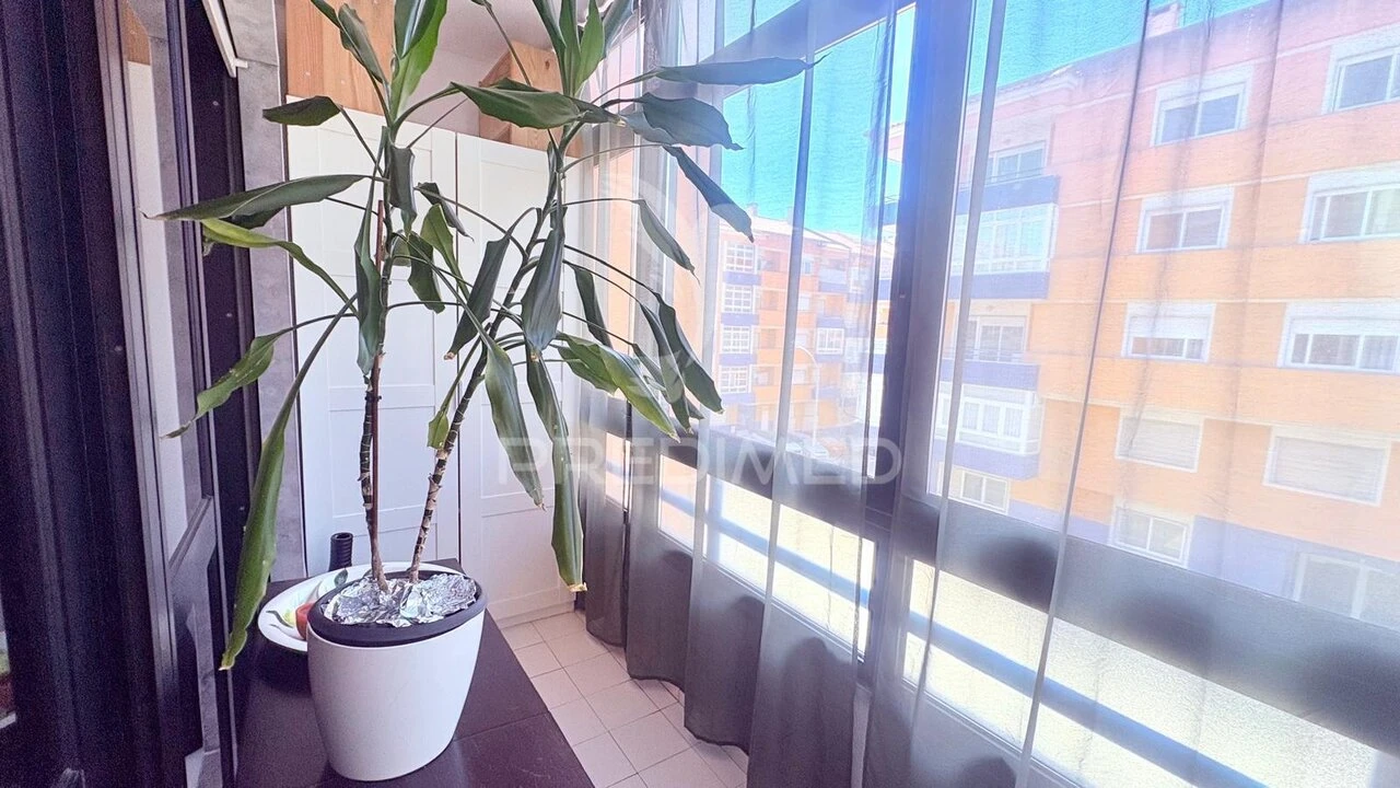 Apartamento T2 para Venda em Barcarena Foto 28