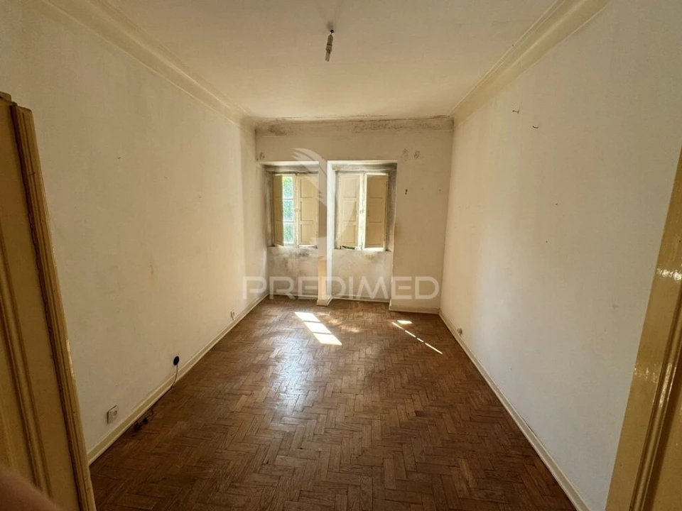 Moradia T8 para Venda em Sé e São Lourenço Foto 11