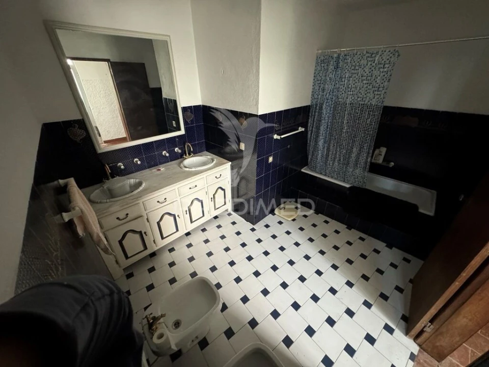 Moradia T8 para Venda em Sé e São Lourenço Foto 26