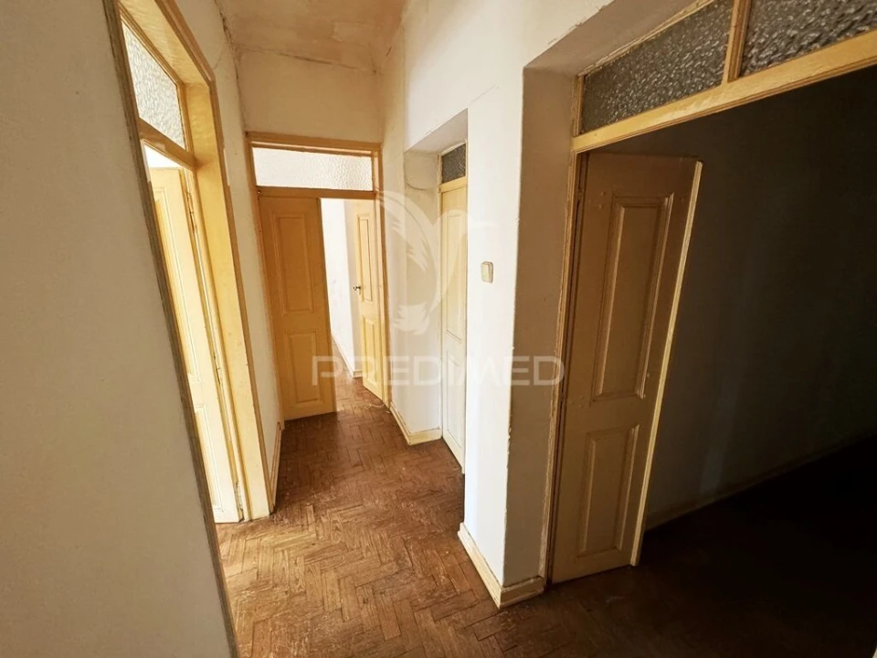 Moradia T8 para Venda em Sé e São Lourenço Foto 10