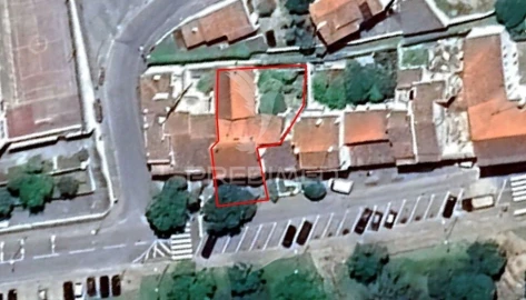 Moradia T8 para Venda em Sé e São Lourenço