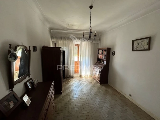 Moradia T8 para Venda em Sé e São Lourenço Foto 19