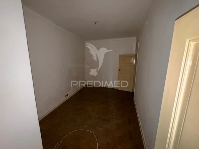 Moradia T8 para Venda em Sé e São Lourenço Foto 14