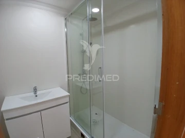 Apartamento T2 para Venda em Laranjeiro e Feijó