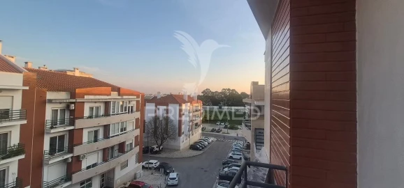 Apartamento T2 para Venda em Laranjeiro e Feijó