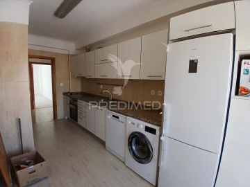 Apartamento T2 para Venda em Laranjeiro e Feijó