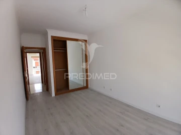 Apartamento T2 para Venda em Laranjeiro e Feijó