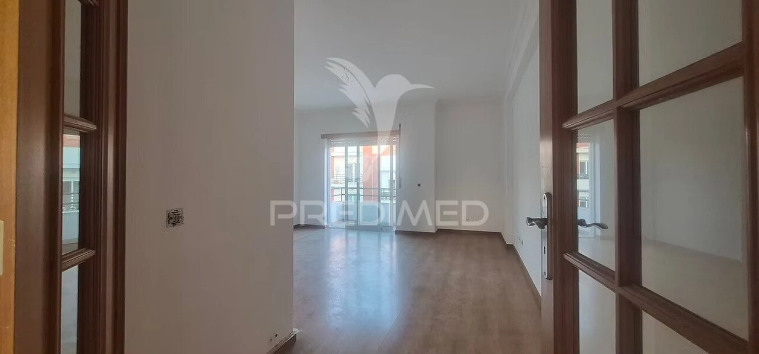 Apartamento T2 para Venda em Laranjeiro e Feijó Foto 10