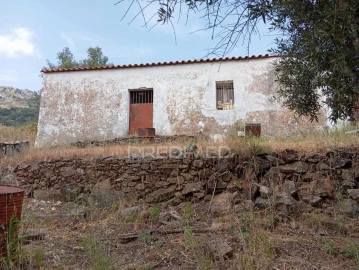 Quinta T4 para Venda em Sé e São Lourenço