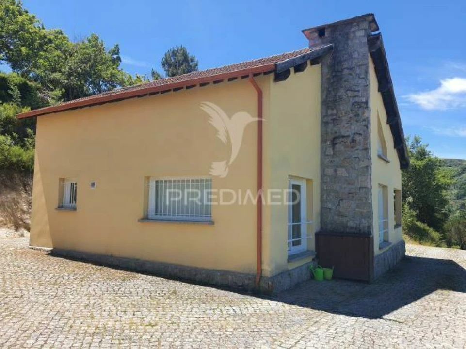 Moradia T3 para Venda em Venda Nova e Pondras Foto 2