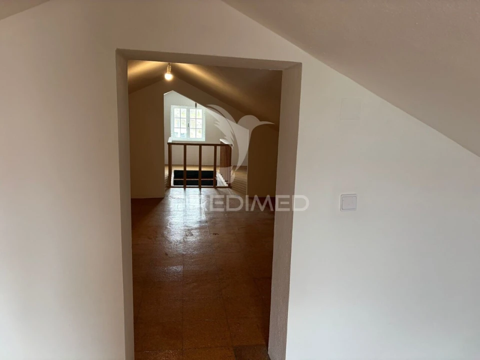 Moradia T3 para Venda em Angra (Santa Luzia) Foto 13