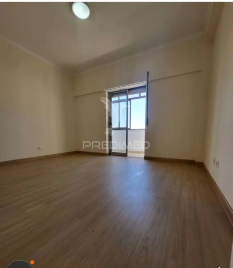Apartamento T2 para Venda em Seixal, Arrentela e Aldeia de Paio Pires